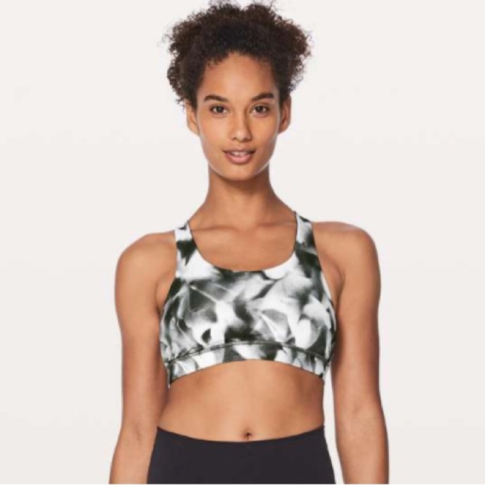Lululemon Invigorate Bra Size 8 Blush Blossom Alpine White / Black
